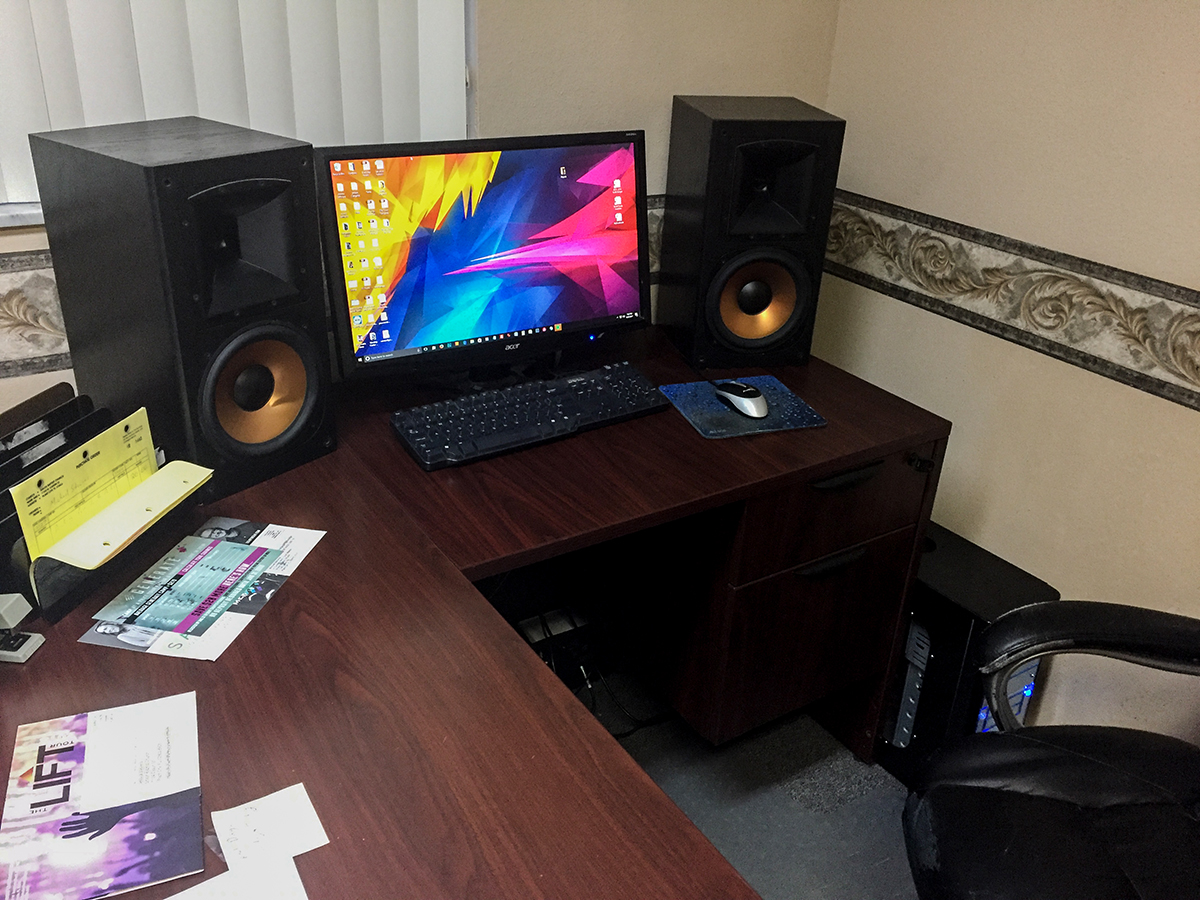 Klipsch Rb 5 WTB or WTT for Klipsch Bookshelf for Office - Page 2 - Garage Sale ...